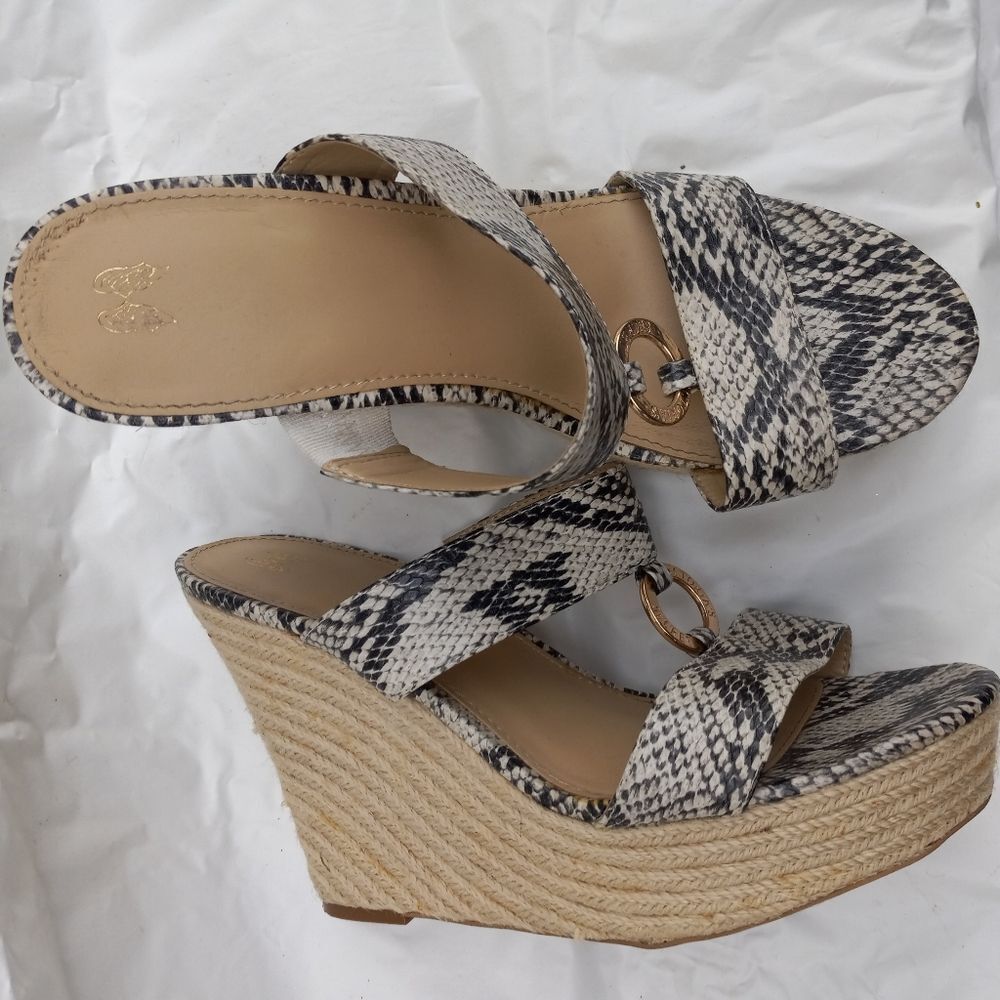 Victoria's Secret Spadrille Wedges Slip In Snakeskin Size 8.5 B